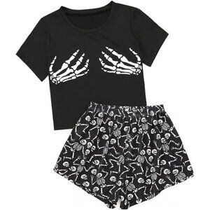 Women's Cute Pajama Set: Short Sleeve Top & Shorts